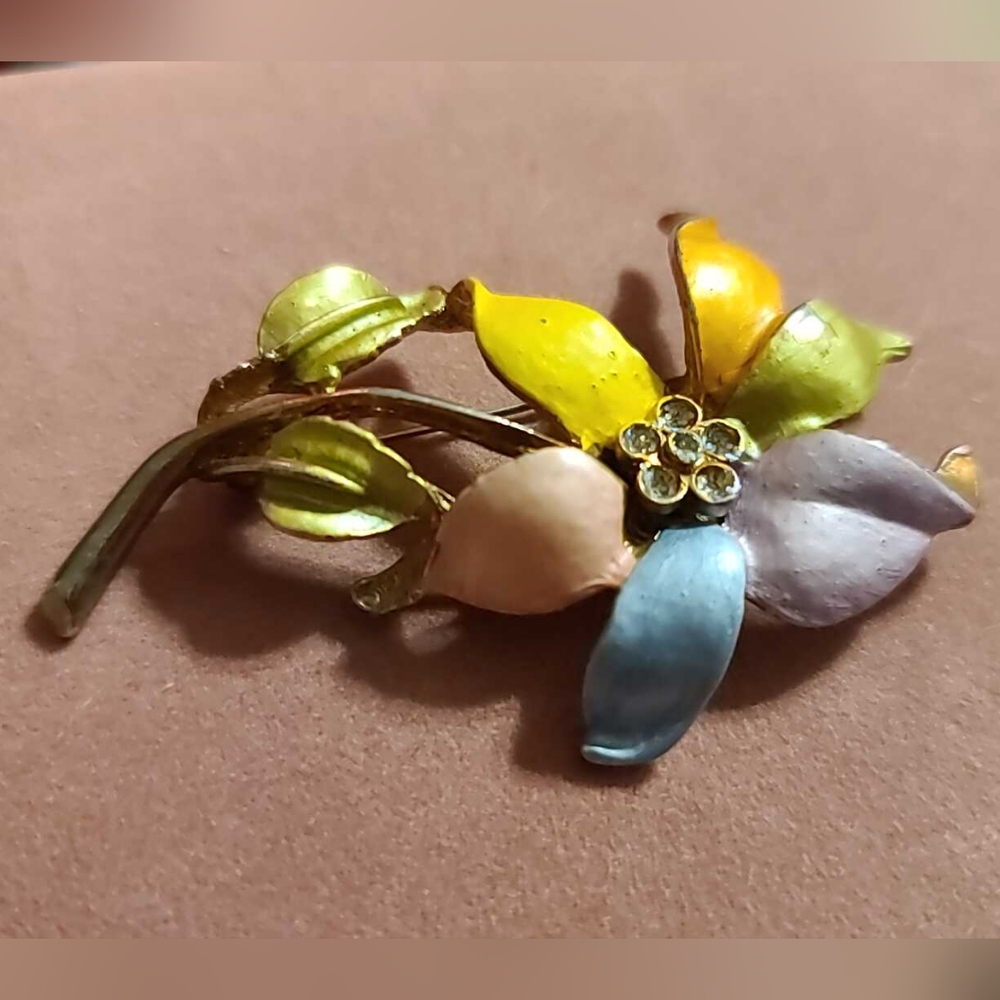 Flower Enameled flower brooch